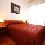 Otel Genius Downtown 3*