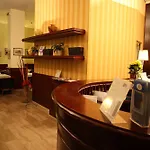 Genius Downtown Hotel