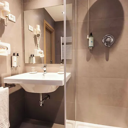 Hotel Genius Downtown Milán