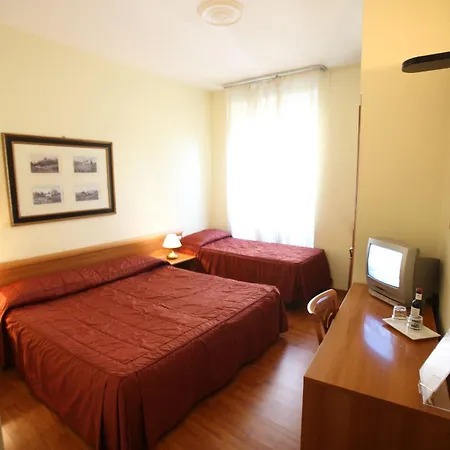 جينيوس داون تاون