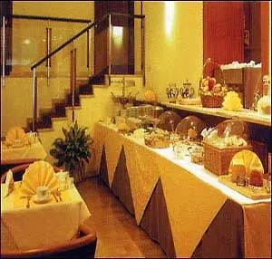 Hotell Genius Downtown 3*