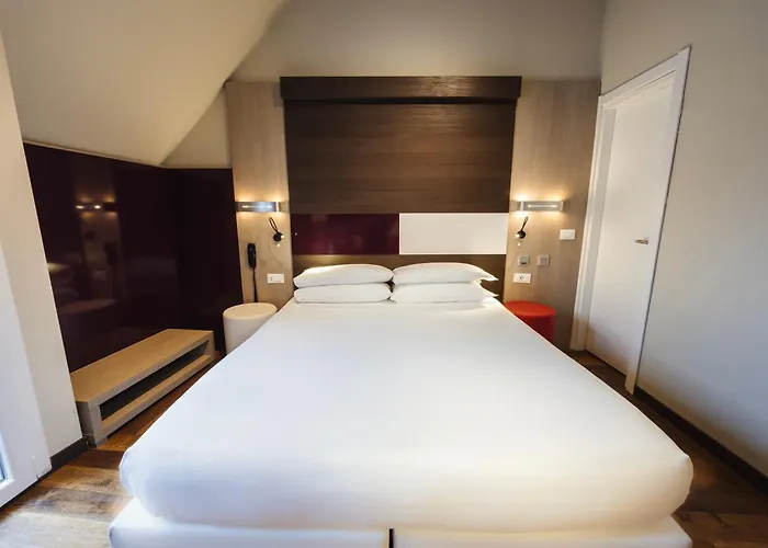 Genius Downtown 3* Milánó