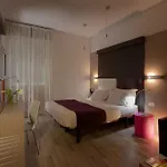 جينيوس داون تاون 3*