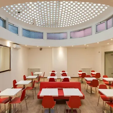 Hotel Genius Downtown 3*