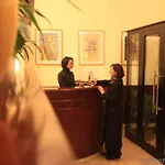Genius Downtown Hotel